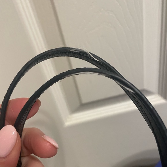 Used Kate spade tote. Comes with baby pink duster bag! - Picture 3 of 6